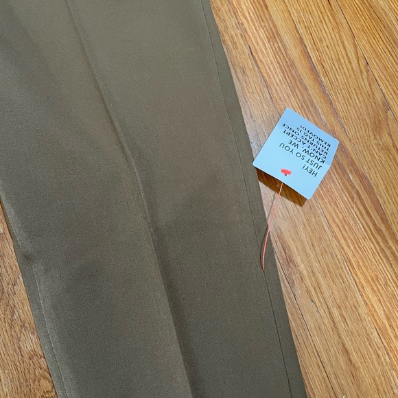 ASOS DESIGN tapered smart pants in ecru
32x32 dark brown color - Picture 6 of 8